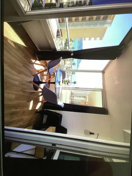 Spacieux Appartement Rose Front Mer Et Piscine Roses Eksteriør billede