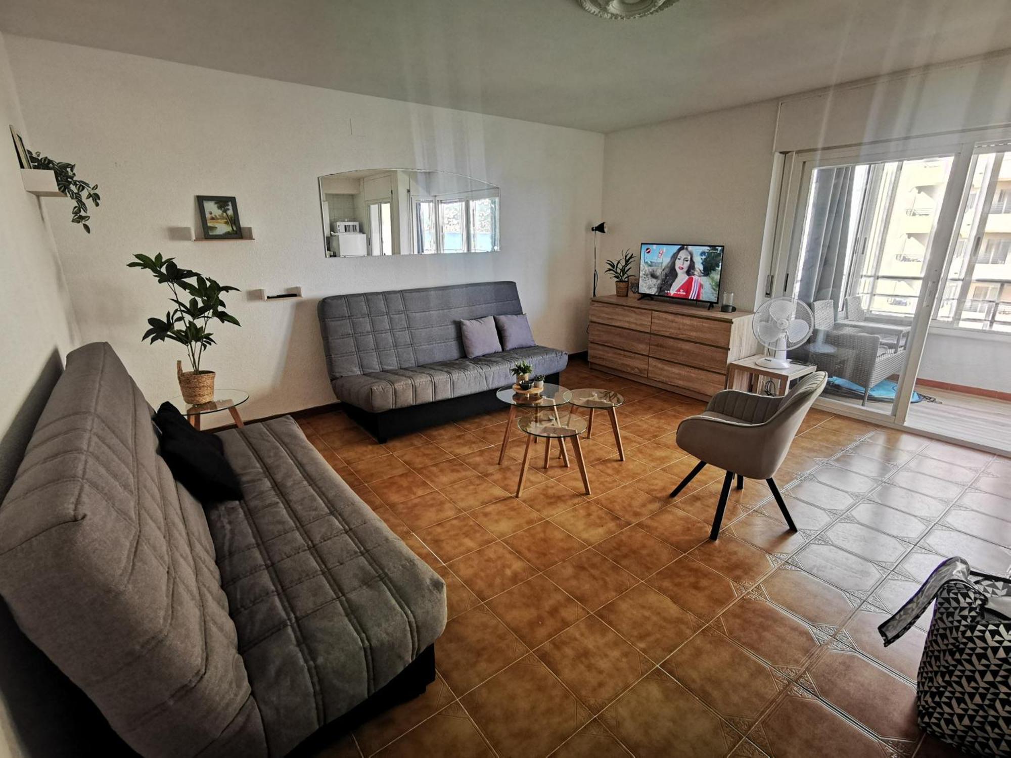 Spacieux Appartement Rose Front Mer Et Piscine Roses Eksteriør billede