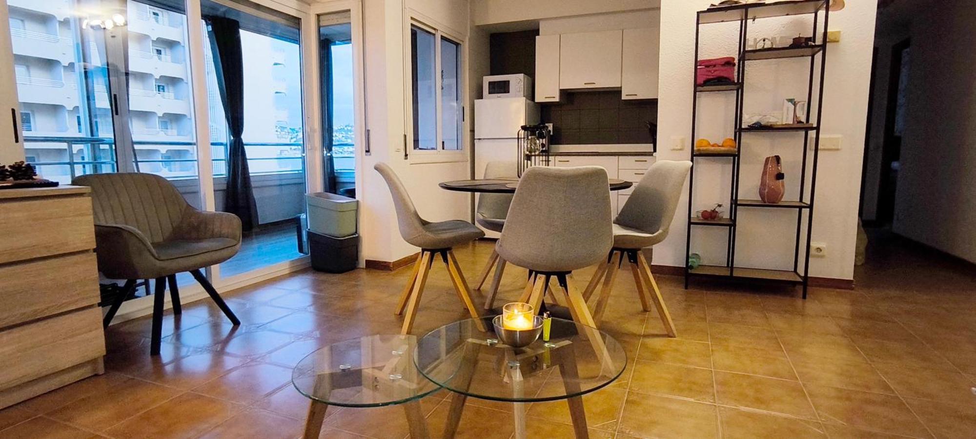 Spacieux Appartement Rose Front Mer Et Piscine Roses Eksteriør billede